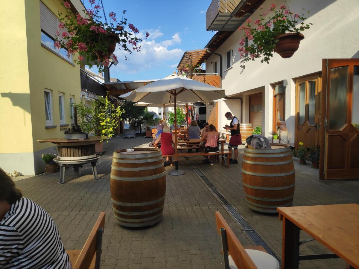 Weingut & Strausswirtschaft Vogel Apartment Vogtsburg Exterior foto