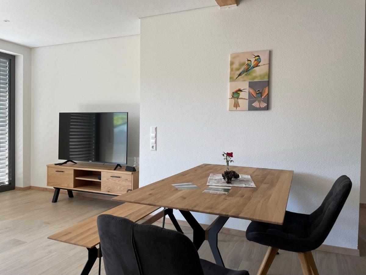 Weingut & Strausswirtschaft Vogel Apartment Vogtsburg Exterior foto