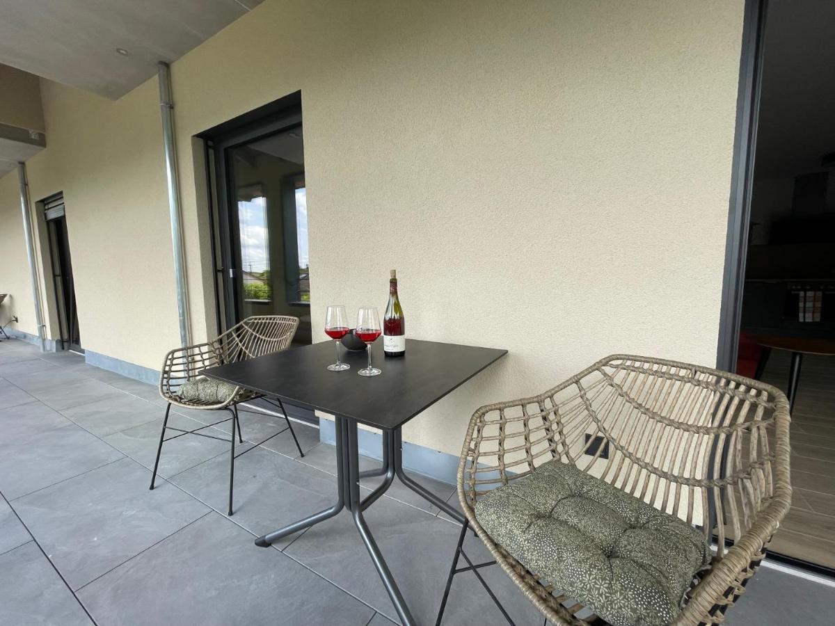 Weingut & Strausswirtschaft Vogel Apartment Vogtsburg Exterior foto