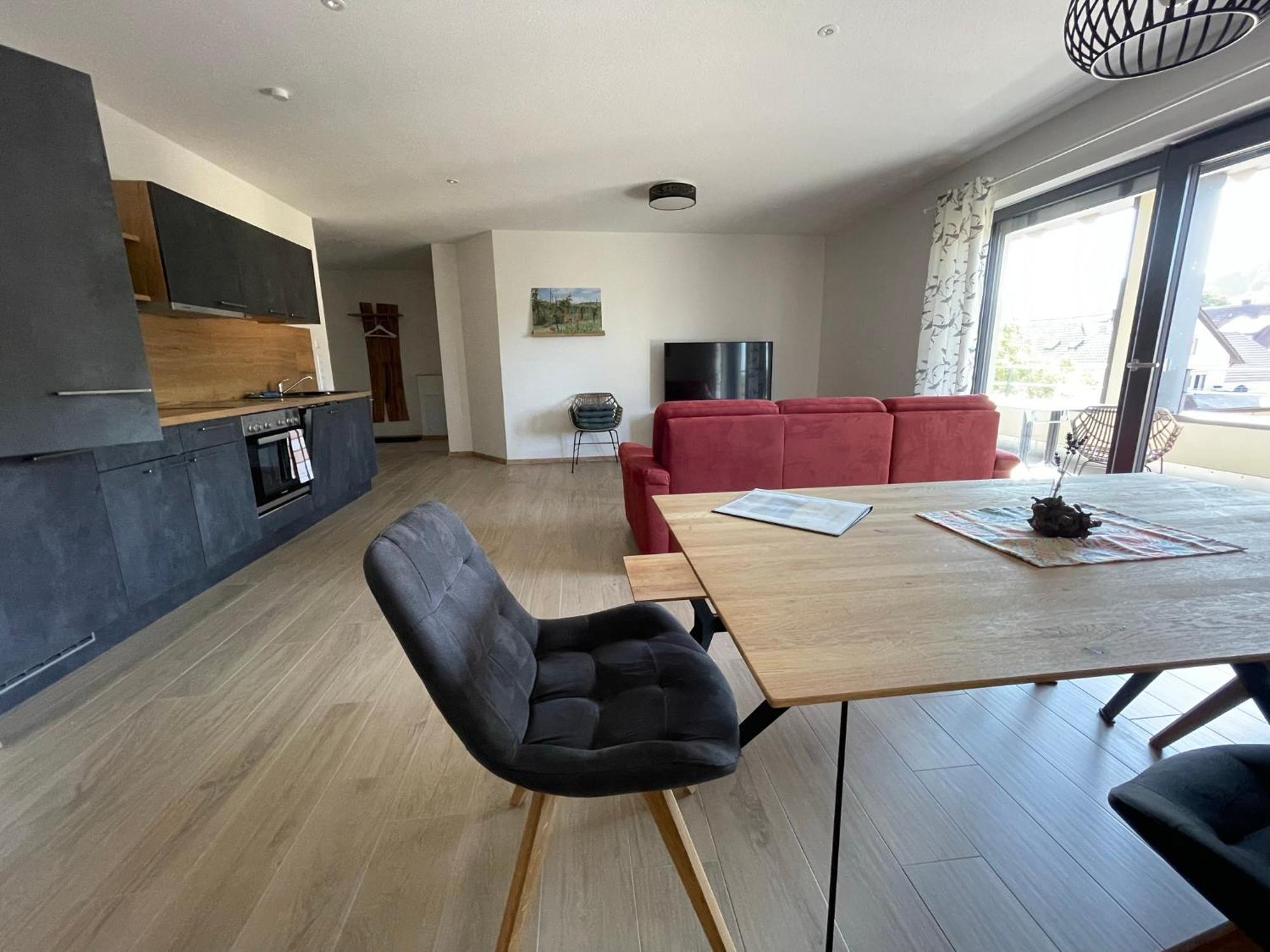 Weingut & Strausswirtschaft Vogel Apartment Vogtsburg Exterior foto