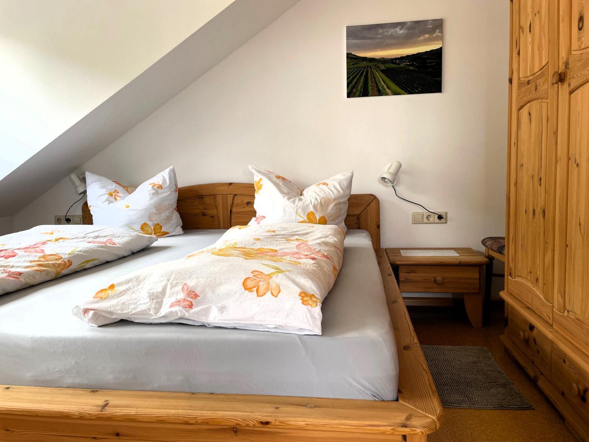 Weingut & Strausswirtschaft Vogel Apartment Vogtsburg Exterior foto