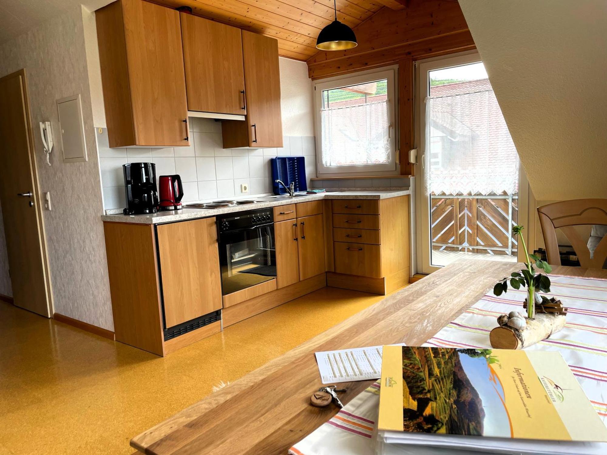 Weingut & Strausswirtschaft Vogel Apartment Vogtsburg Exterior foto