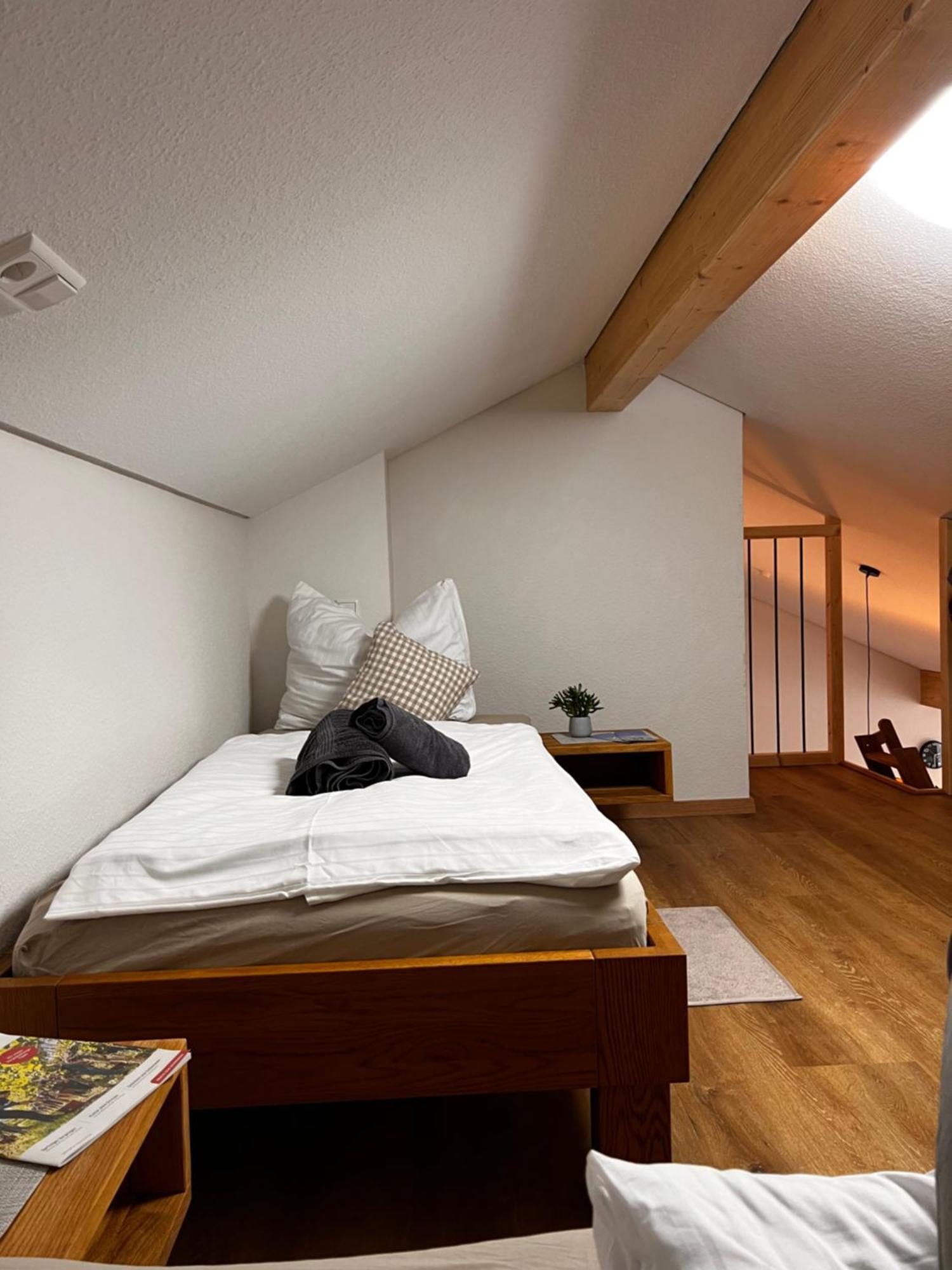 Weingut & Strausswirtschaft Vogel Apartment Vogtsburg Exterior foto